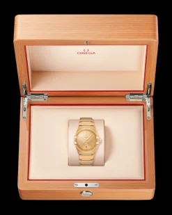 39 mm, Gelbgold mit Gelbgoldband