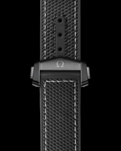 45,5 mm, Schwarze Keramik mit Kautschukband