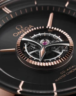 43 mm, Sedna™‑Gold ‑ Canopus Gold™ mit Lederarmband
