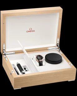 43 mm, Sedna™‑Gold ‑ Canopus Gold™ mit Lederarmband