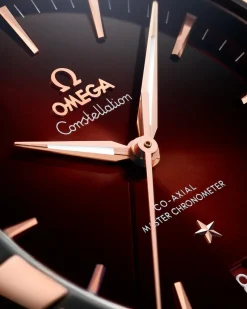 41 mm, Stahl ‑ Sedna™‑Gold mit Lederarmband