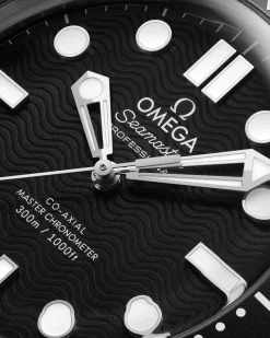 42 mm, Stahl mit Kautschukband