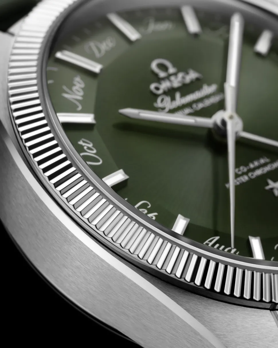 41 mm, Stahl mit Lederarmband