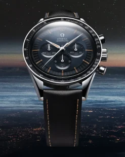 39,7 mm, Stahl mit Lederarmband