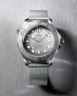 42 mm, Stahl mit Stahlarmband
