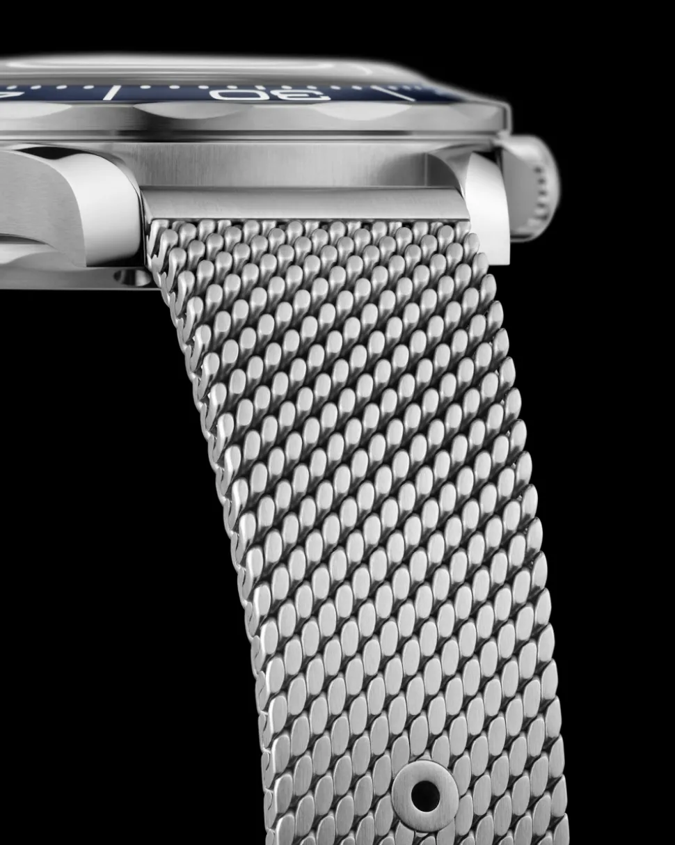 42 mm, Stahl mit Stahlarmband
