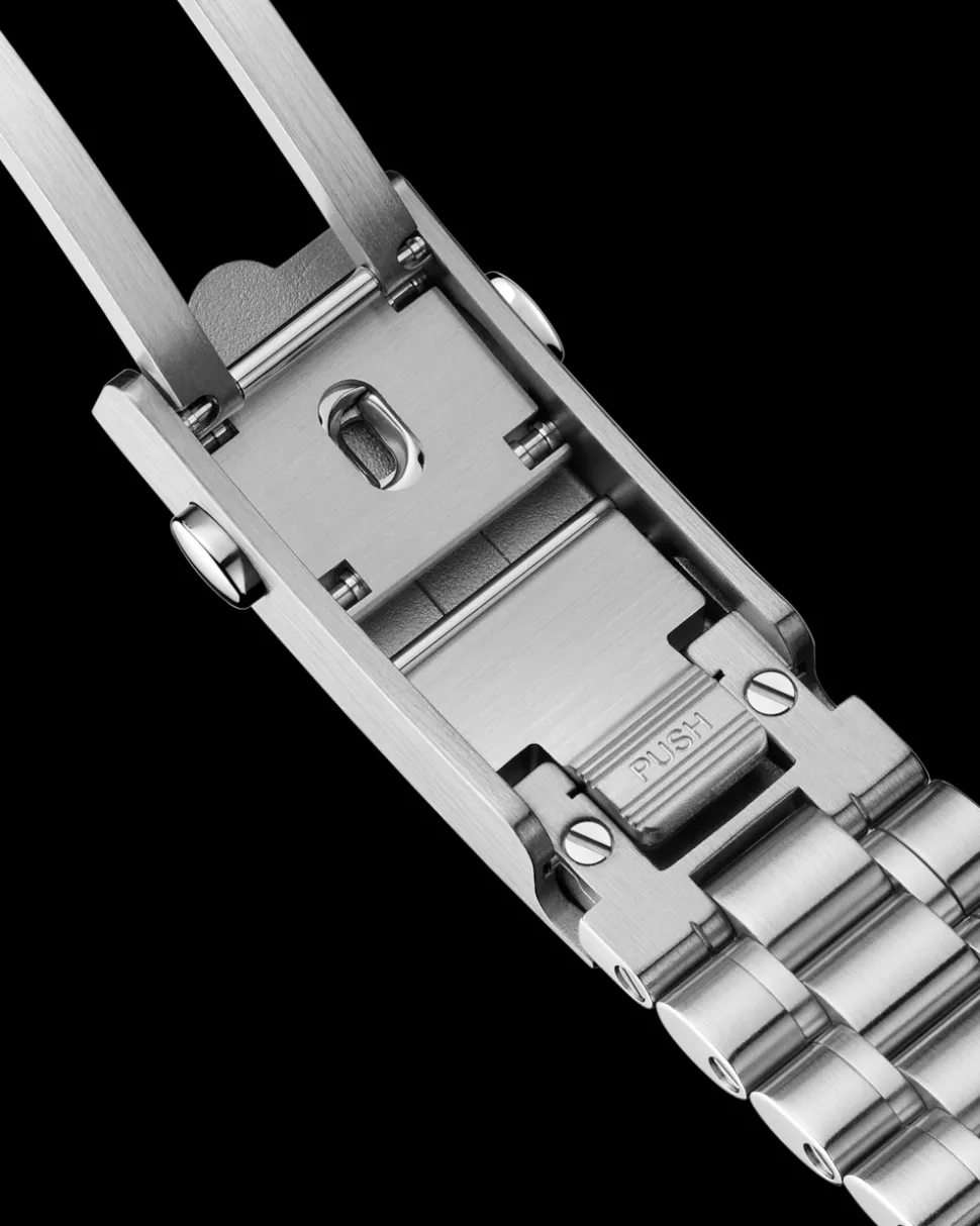 38 mm, Stahl mit Stahlarmband
