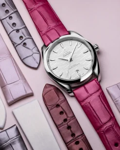 Rosafarbenes Alligatorlederarmband mit Dornschließe